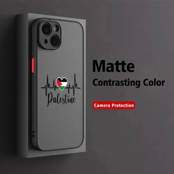⁦جراب هاتف آيفون بتصميم علم وخريطة فلسطين، يناسب جميع الموديلات، تصميم مات أنيق لحماية الهاتف بأسلوب مميز.⁩ - الصورة ⁦2⁩