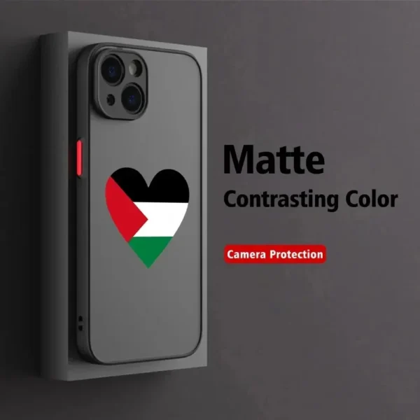 ⁦جراب هاتف آيفون بتصميم علم وخريطة فلسطين، يناسب جميع الموديلات، تصميم مات أنيق لحماية الهاتف بأسلوب مميز.⁩ - الصورة ⁦6⁩