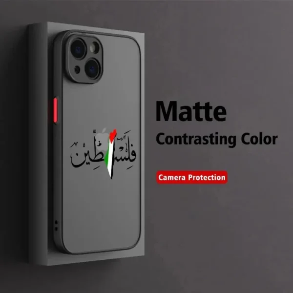 ⁦جراب هاتف آيفون بتصميم علم وخريطة فلسطين، يناسب جميع الموديلات، تصميم مات أنيق لحماية الهاتف بأسلوب مميز.⁩ - الصورة ⁦3⁩